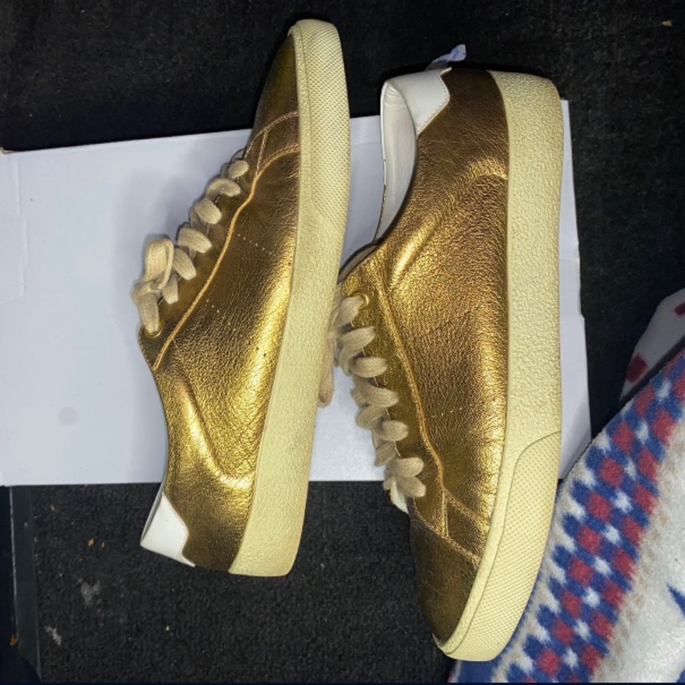 Saint Laurent